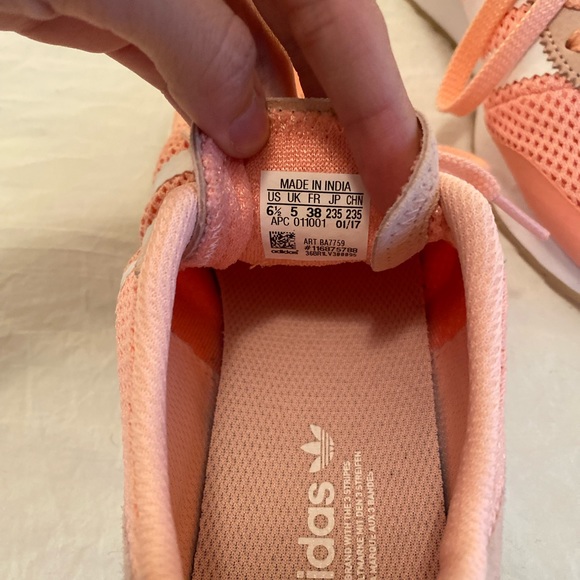 Adidas sneakers - Picture 6 of 6